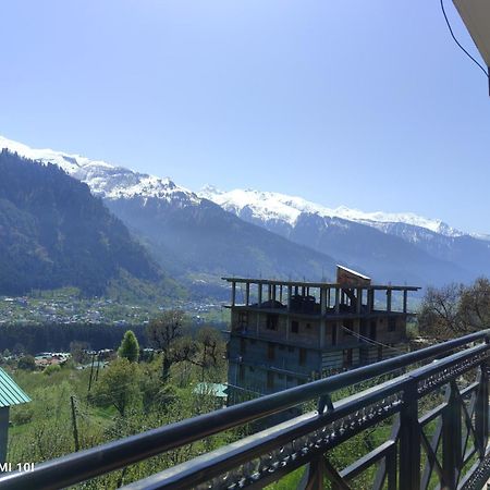 Krishana Cottage A Pure Veg !!!300 M From Hadimba Temple!!!Balcony Rooms!!!Veg Restaurant!!!Couple Friendly!!!Family Cottage!!! Manāli Kültér fotó