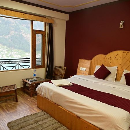 Krishana Cottage A Pure Veg !!!300 M From Hadimba Temple!!!Balcony Rooms!!!Veg Restaurant!!!Couple Friendly!!!Family Cottage!!! Manāli Kültér fotó