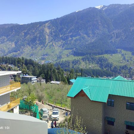 Krishana Cottage A Pure Veg !!!300 M From Hadimba Temple!!!Balcony Rooms!!!Veg Restaurant!!!Couple Friendly!!!Family Cottage!!! Manāli Kültér fotó